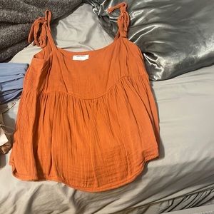 Used old navy top